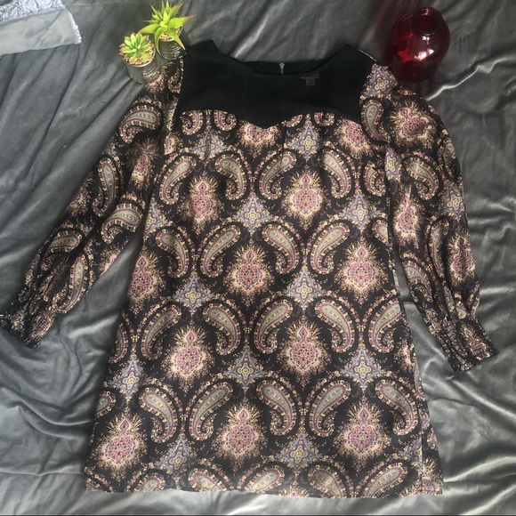 XHILARATION - XL PAISLEY DRESS W/ SHEER COLLAR - Picture 2 of 6
